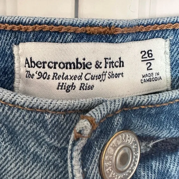 Abercrombie & fitch the 90s relaxed cutoff high rise denim shorts size 26 - Picture 3 of 3